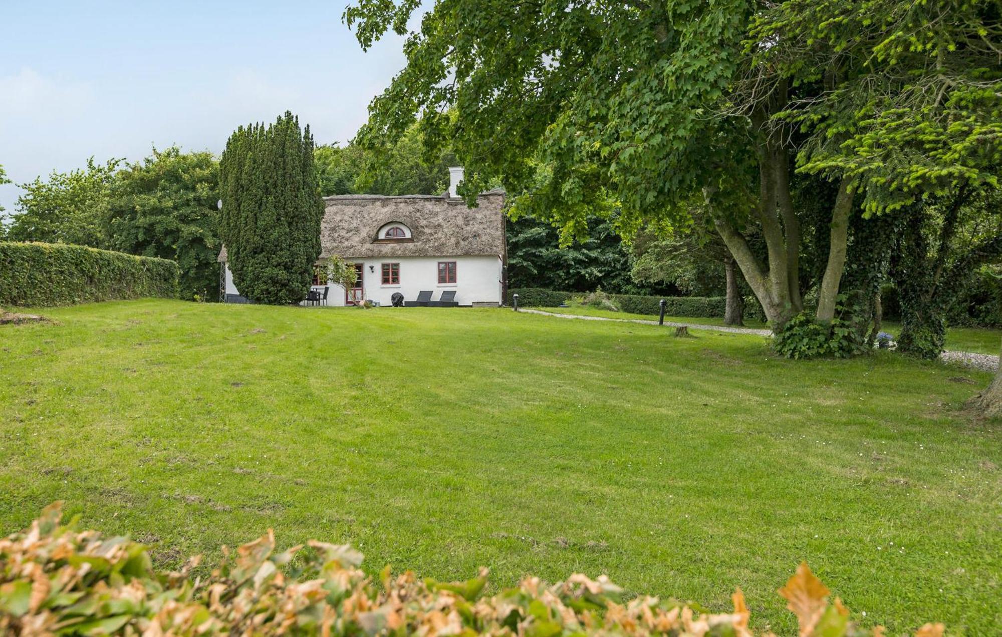 Lovely Home In Augustenborg With Wifi Asserballeskov Exterior foto